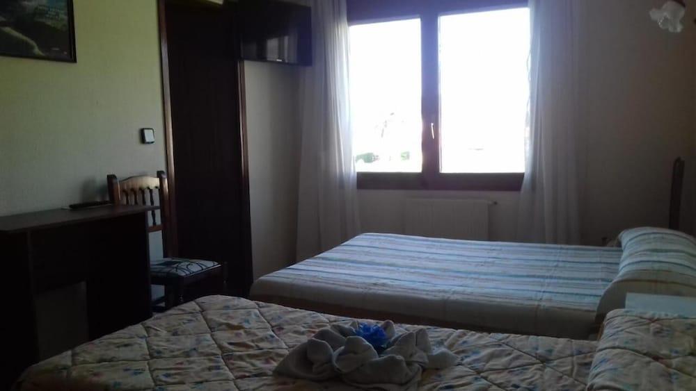 Hotel Costa Cantabra Argonos Bagian luar foto